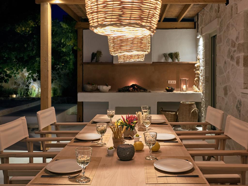 Niova Villa - Seafront, Private Pool And Ionian Sea Views, By Zantewize Alykes  Exterior foto